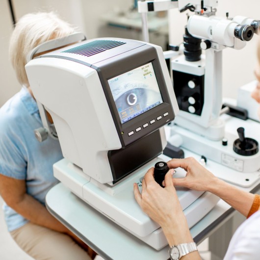 Opération des Cataractes (implant multifocal)